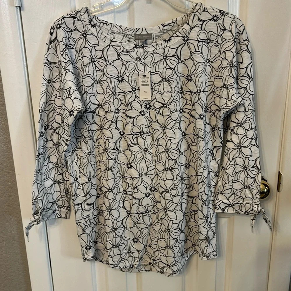 Talbots Women’s (XS) Black White Floral Print Casual Shirt 3/4 Sleeve NWT